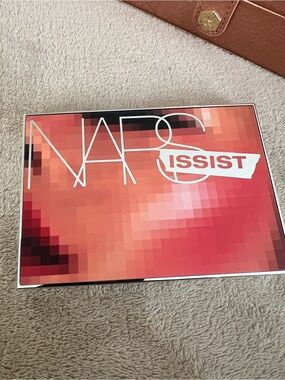 NARS Issist *Limited Edition* Cheek Palette